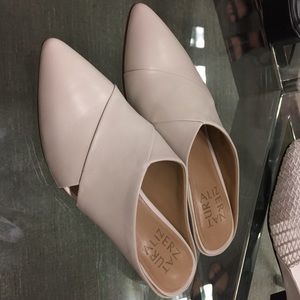 Naturalizer simonette flat